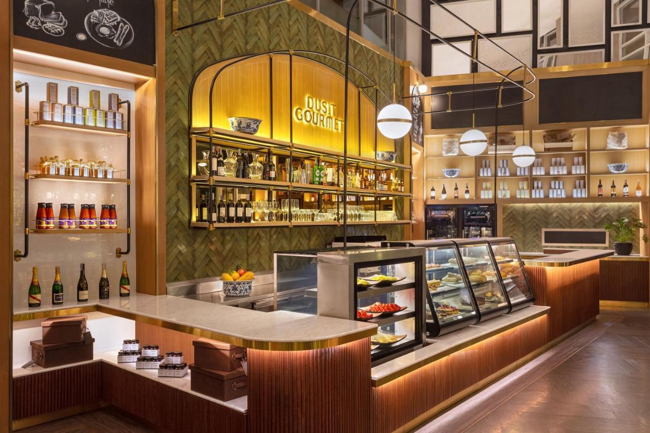 Dusit Suites Hotel Ratchadamri, Бангкок Экстерьер фото Sushi Couture
